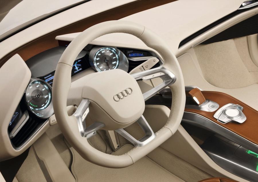 Панель приборов Audi e-Tron Concept 2009 года  (фото 25 из 68)